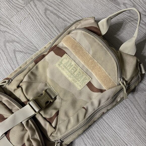 CamelBak Ambush 100oz 3L Mil Spec Hydration Carrier Pack DCU Desert Camo Cordura - Picture 2 of 6